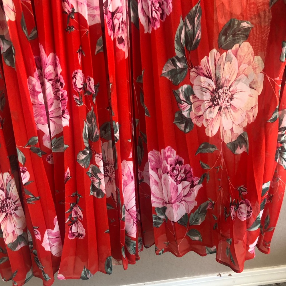 NWT Eliza J floral accordion pleated maxi dress. - Picture 12 of 15